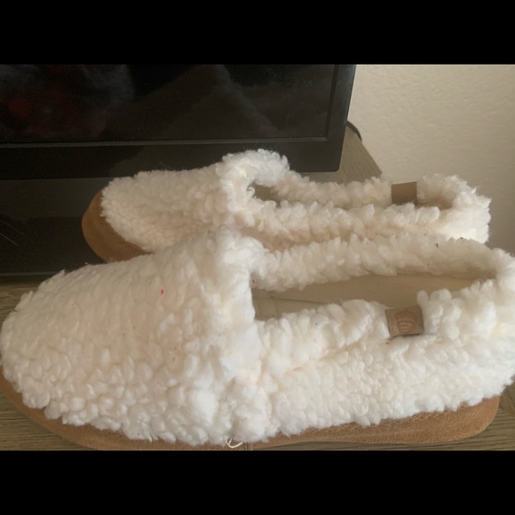 Acorn slippers - Picture 2 of 3